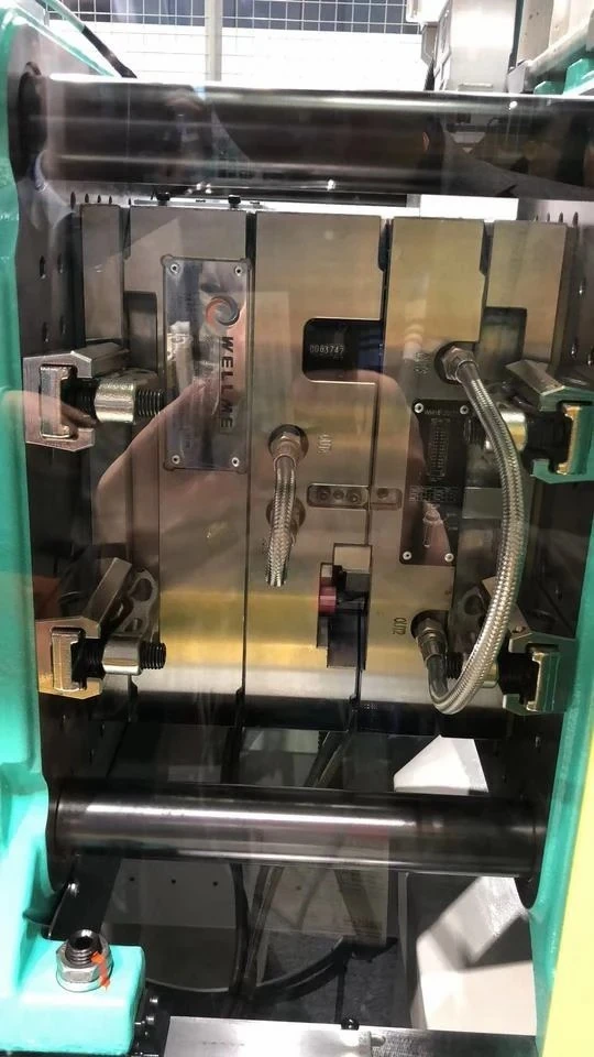 Disposable Plastic Custom 5kW Toothbrush Handle Injection Mold factory
